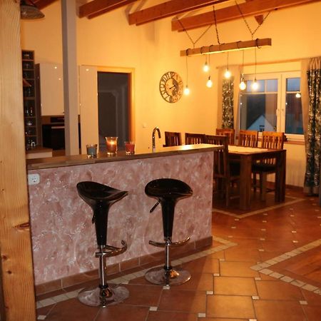 Helle, Offene Dachgeschosswohnung Mit Terrasse Oberloisdorf Esterno foto