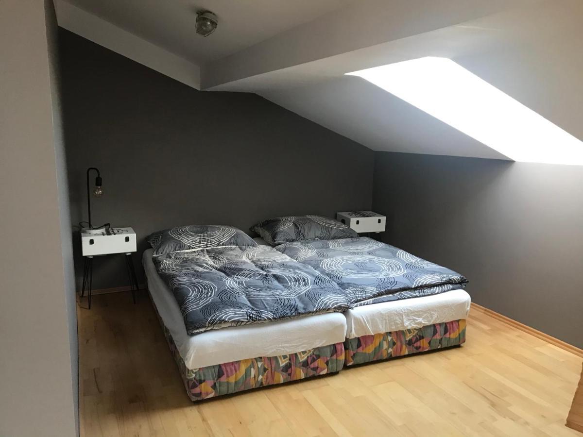Helle, Offene Dachgeschosswohnung Mit Terrasse Oberloisdorf Esterno foto